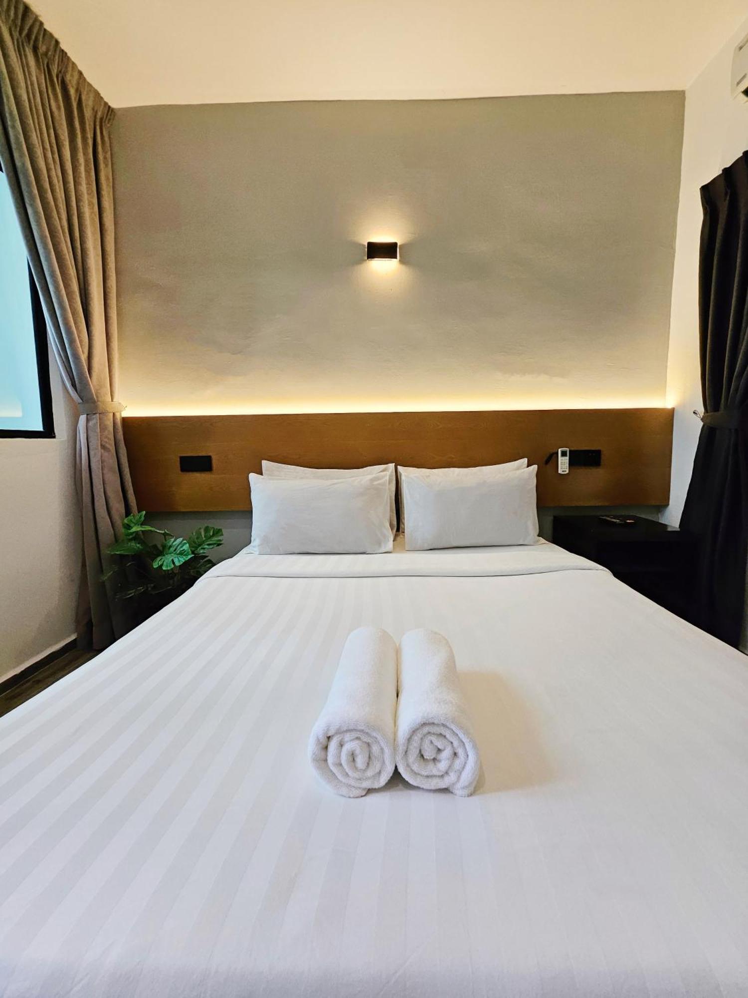 By Sky Hive Inn George Town