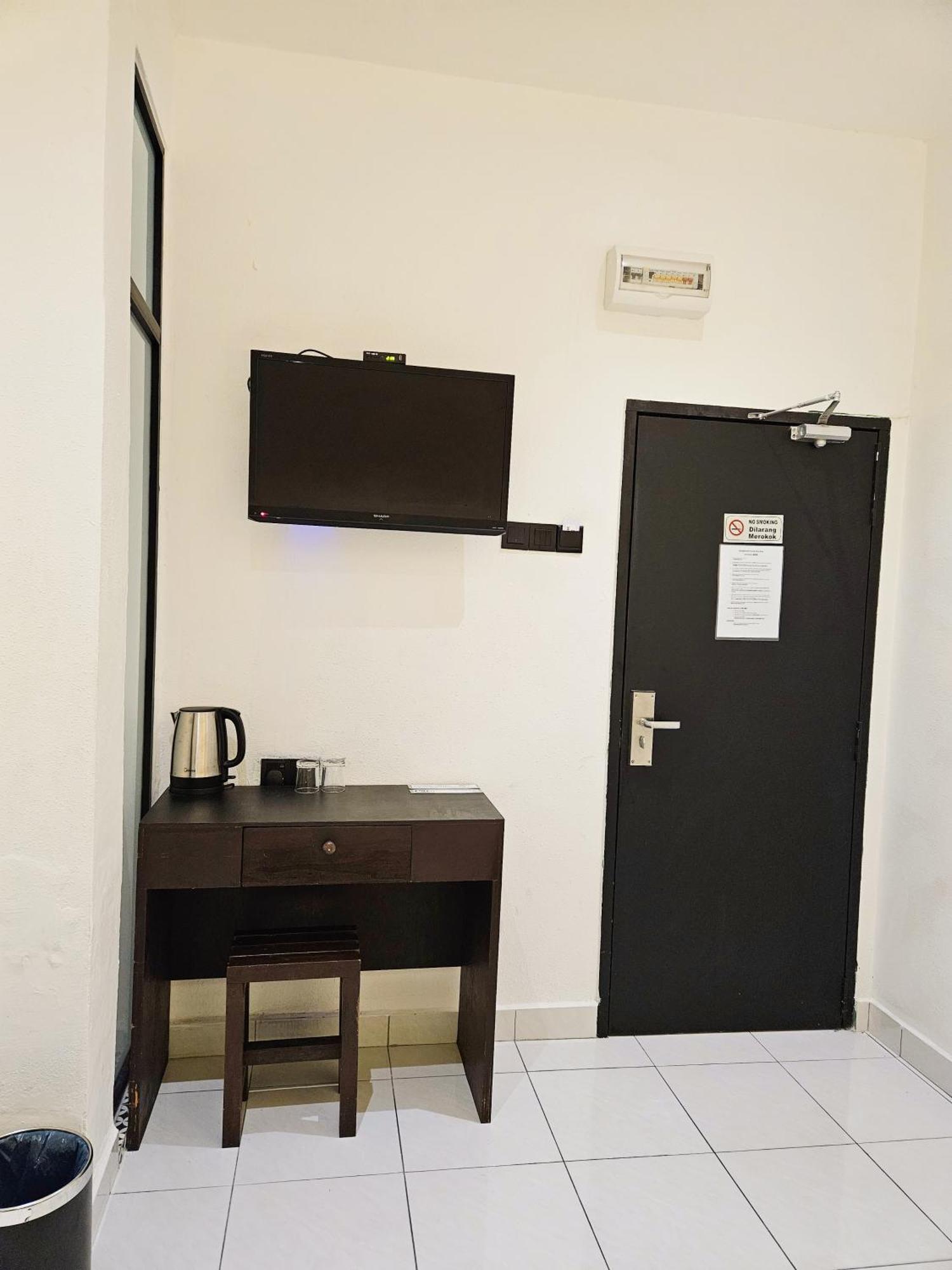 Inn By Sky Hive George Town