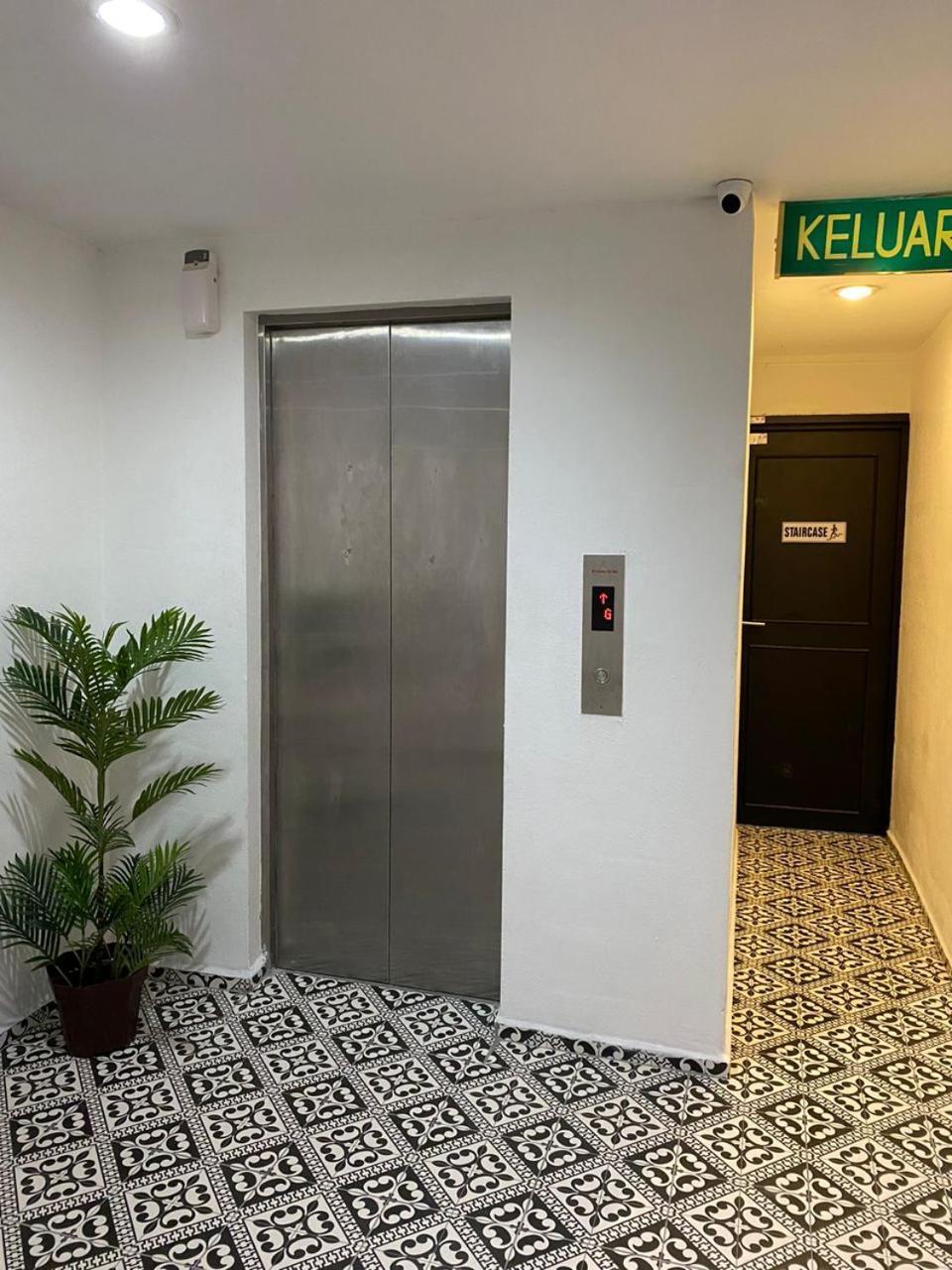 By Sky Hive Inn George Town