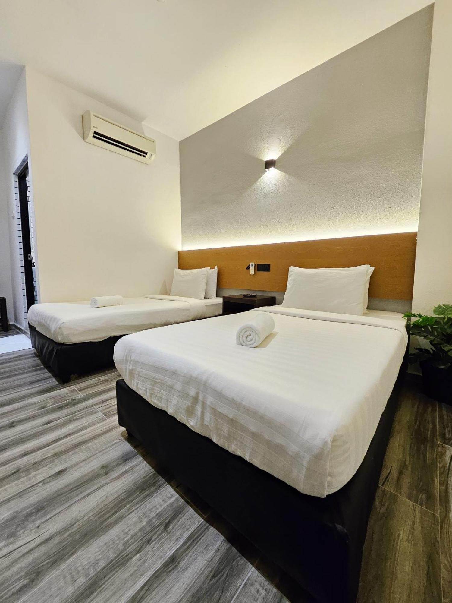 Penginapan By Sky Hive *